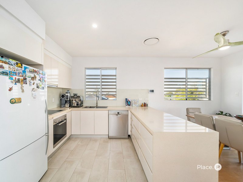 Photo - 4/2 Queen Street, Scarborough QLD 4020 - Image 7