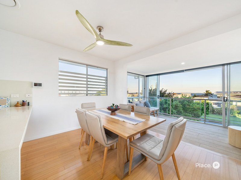 Photo - 4/2 Queen Street, Scarborough QLD 4020 - Image 12