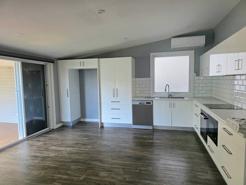 Photo - 42 Queens Avenue, Cardiff NSW 2285 - Image 5