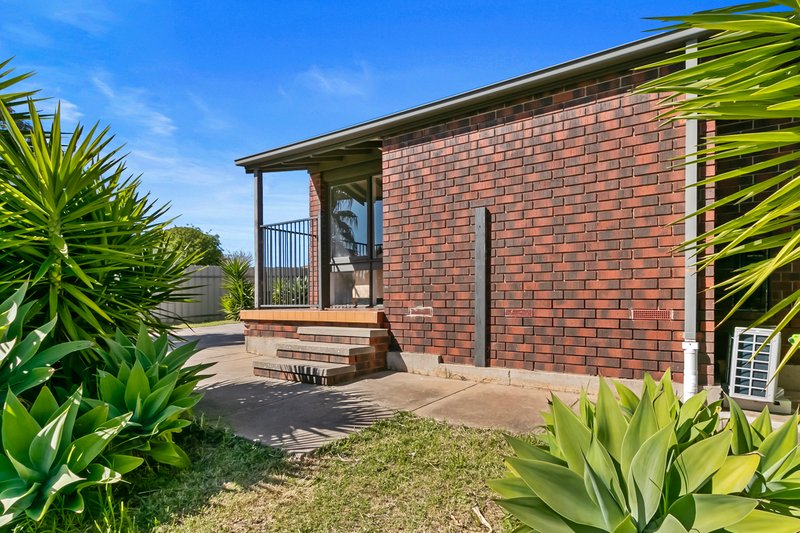 Photo - 42 Radnor Street, Morphett Vale SA 5162 - Image 2