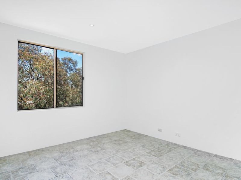 Photo - 4/2 Ranken Place, Belconnen ACT 2617 - Image 6