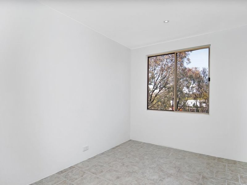 Photo - 4/2 Ranken Place, Belconnen ACT 2617 - Image 7