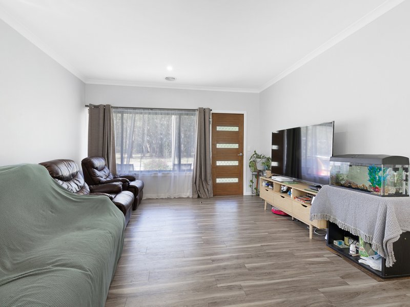 Photo - 42 Rattray Avenue, Wangaratta VIC 3677 - Image 4