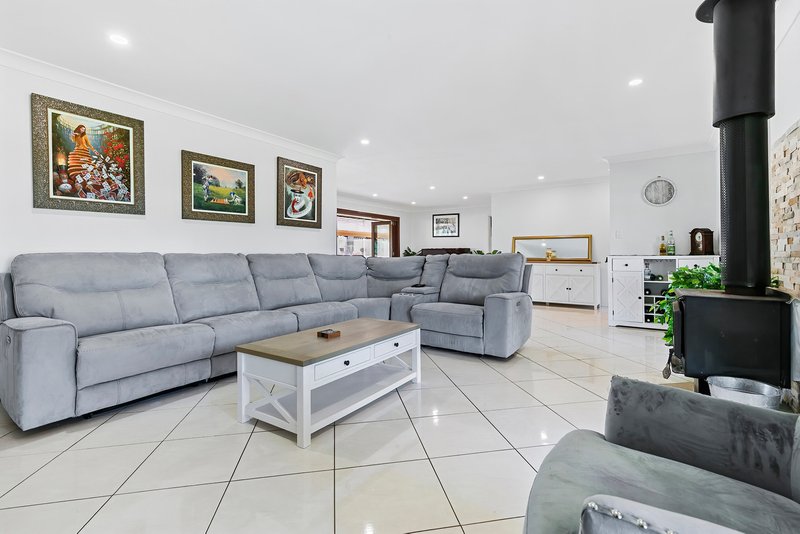 Photo - 42 Relesah Drive, Ningi QLD 4511 - Image 6