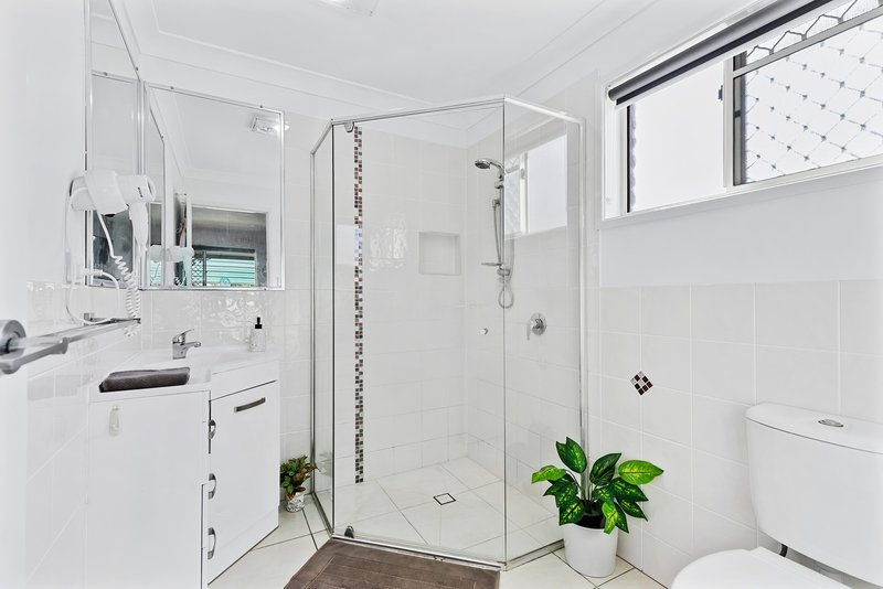 Photo - 42 Relesah Drive, Ningi QLD 4511 - Image 11