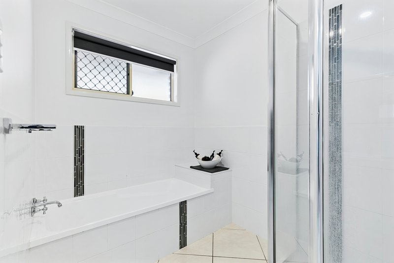 Photo - 42 Relesah Drive, Ningi QLD 4511 - Image 12