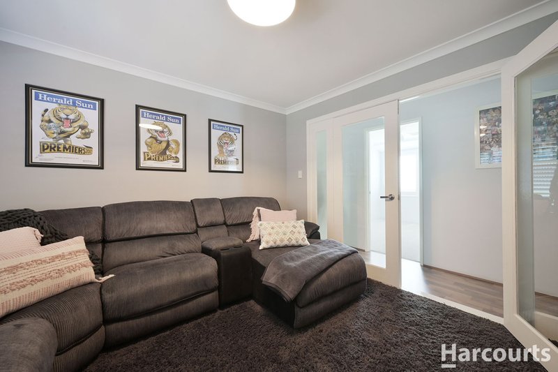 Photo - 42 Ripplevale Circle, Carramar WA 6031 - Image 7