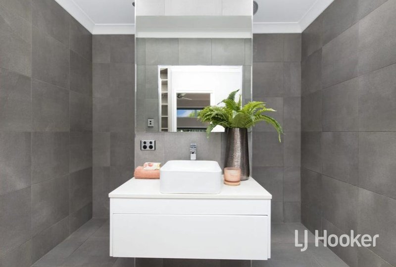 Photo - 42 Riveredge Boulevard, Oonoonba QLD 4811 - Image 7