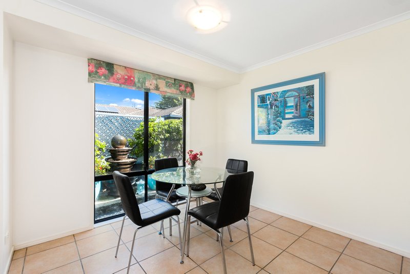 Photo - 42 Riversdale Boulevard, Banora Point NSW 2486 - Image 6