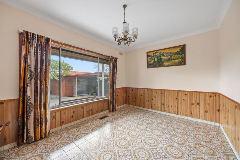 Photo - 42 Rosala Avenue, Altona North VIC 3025 - Image 8