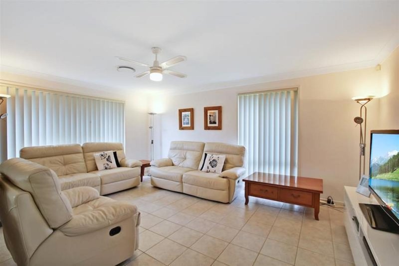 Photo - 42 Rose Drive, Mount Annan NSW 2567 - Image 6