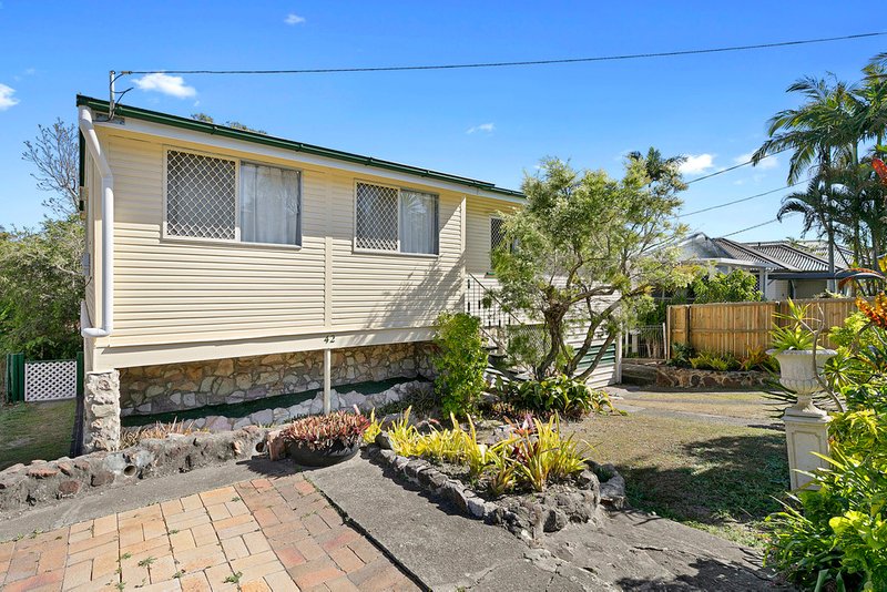 42 Roseneath Parade, Wynnum West QLD 4178