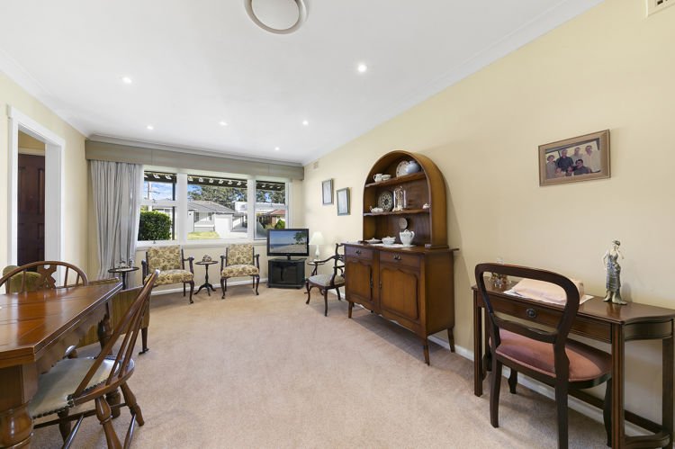 Photo - 42 Runyon Avenue, Greystanes NSW 2145 - Image 4