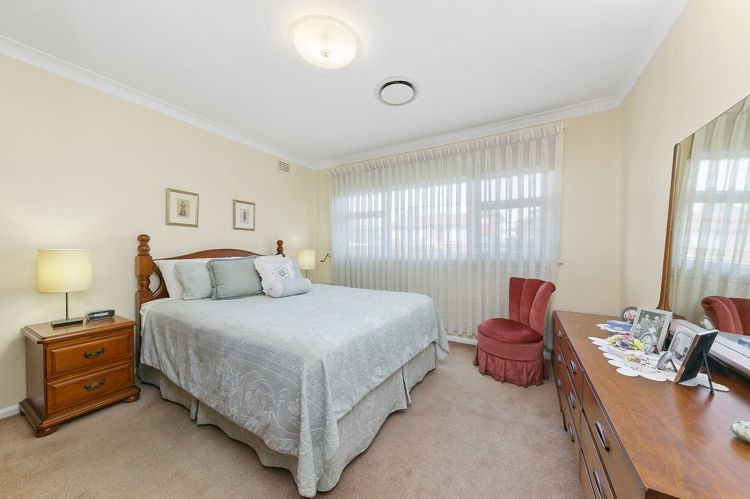 Photo - 42 Runyon Avenue, Greystanes NSW 2145 - Image 5