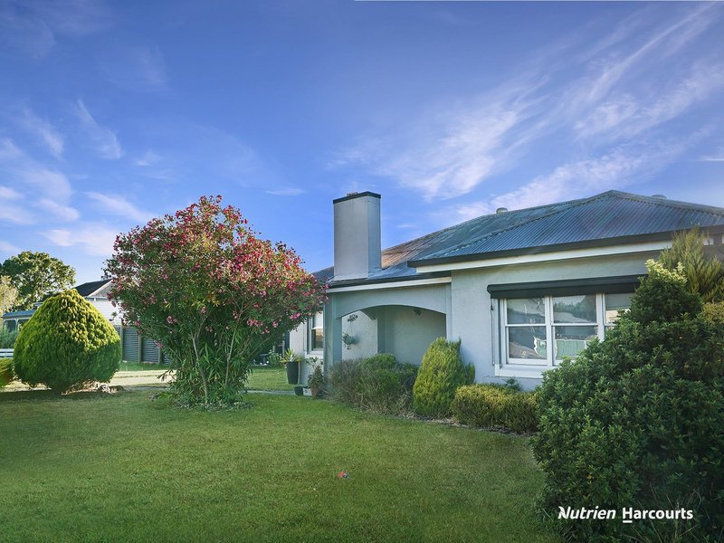 Photo - 42 Russell Street, Casterton VIC 3311 - Image 5