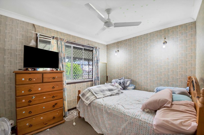 Photo - 42 Russell Street, Silkstone QLD 4304 - Image 12