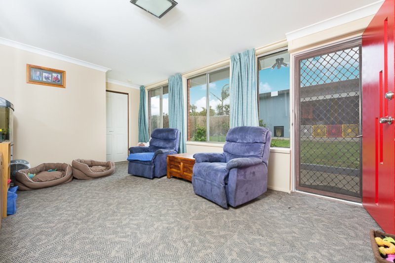 Photo - 42 Sammat Avenue, Barrack Heights NSW 2528 - Image 5