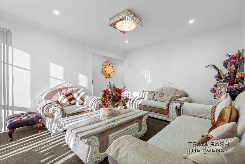 Photo - 42 Sapphire Chase, Wellard WA 6170 - Image 3