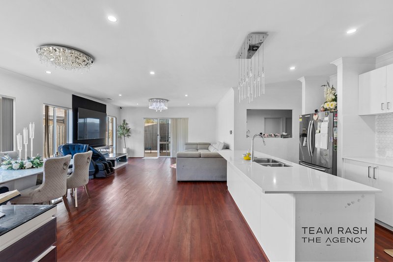 Photo - 42 Sapphire Chase, Wellard WA 6170 - Image 6