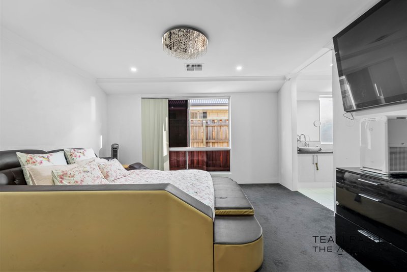 Photo - 42 Sapphire Chase, Wellard WA 6170 - Image 13