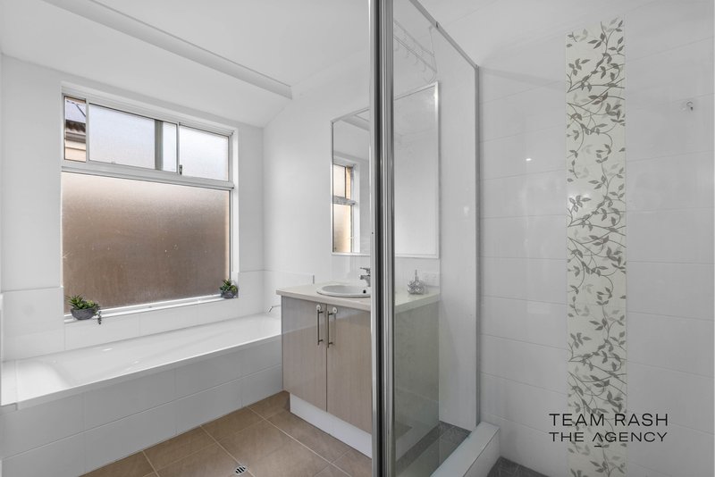 Photo - 42 Sapphire Chase, Wellard WA 6170 - Image 21