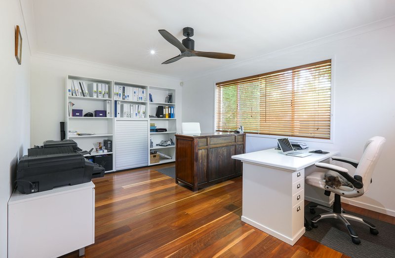 Photo - 42 Savoy Drive, Broadbeach Waters QLD 4218 - Image 12