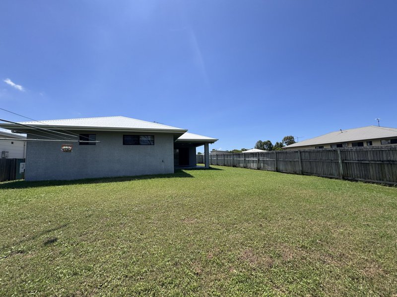 Photo - 42 Scenic Crescent, Bowen QLD 4805 - Image 14