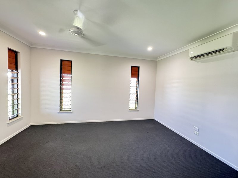 Photo - 42 Scenic Crescent, Bowen QLD 4805 - Image 16