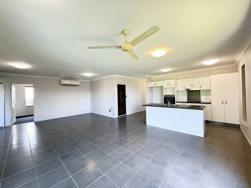 Photo - 42 Scenic Crescent, Bowen QLD 4805 - Image 20