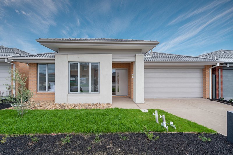 42 Scoria Circuit, Craigieburn VIC 3064