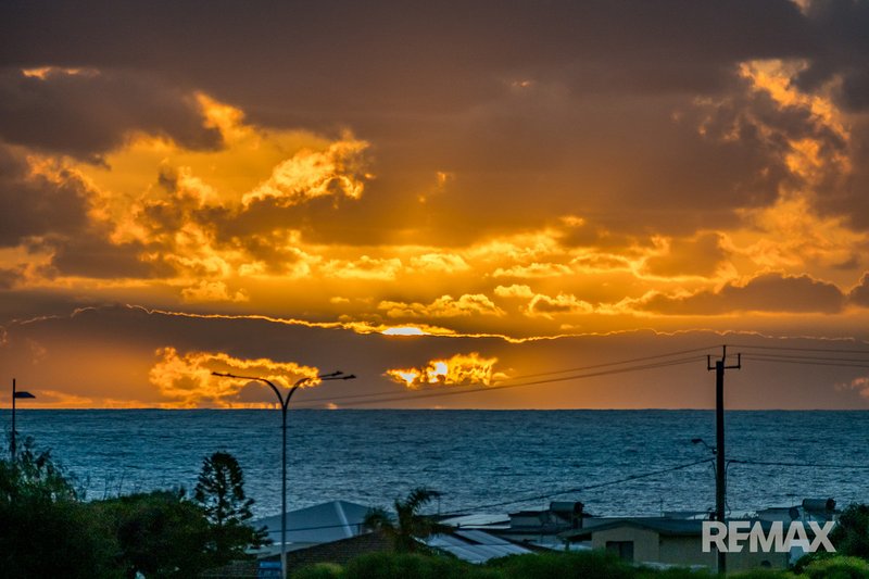 Photo - 42 Seaham Way, Mindarie WA 6030 - Image 6