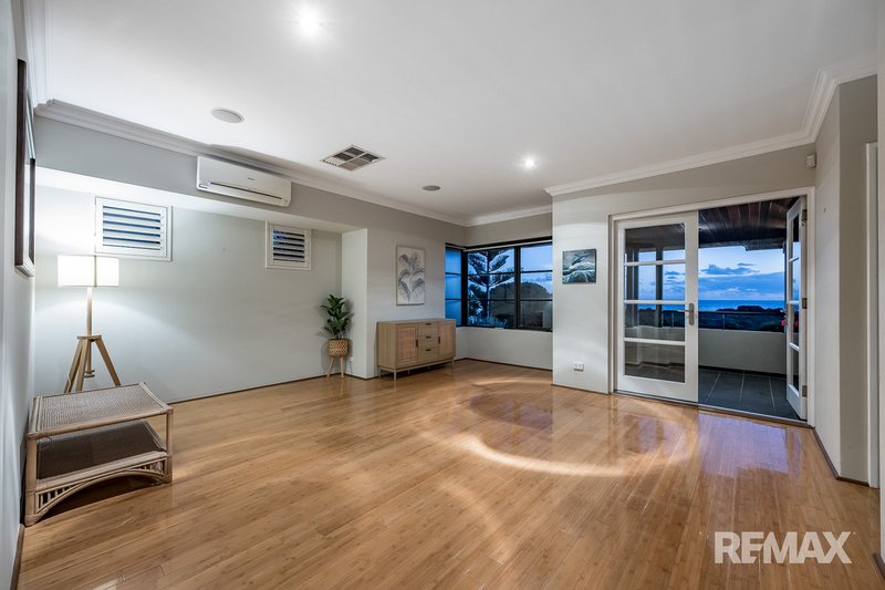 Photo - 42 Seaham Way, Mindarie WA 6030 - Image 22