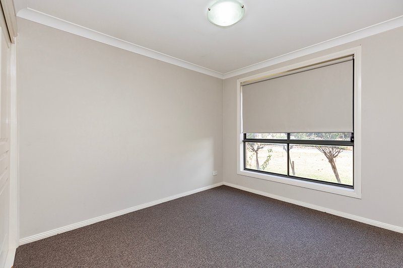 Photo - 42 Semillon Drive, Tamworth NSW 2340 - Image 8