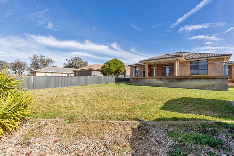 Photo - 42 Semillon Drive, Tamworth NSW 2340 - Image 14