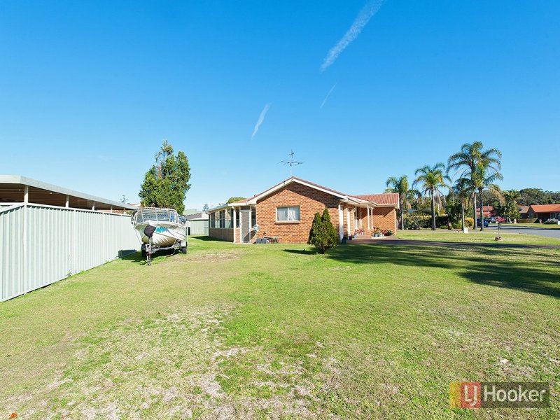 Photo - 42 Shoreline Drive, Fingal Bay NSW 2315 - Image 18