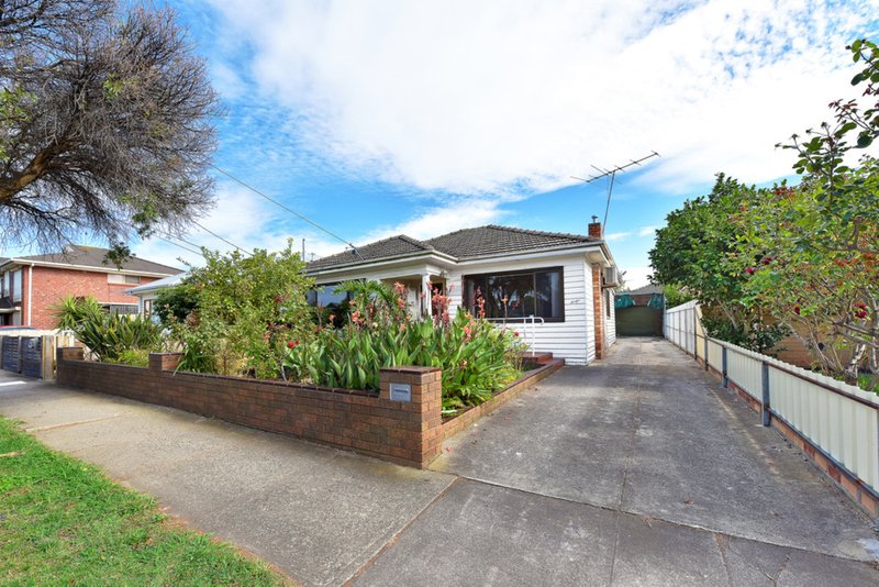 Photo - 42 Shorts Road, Coburg North VIC 3058 - Image 2