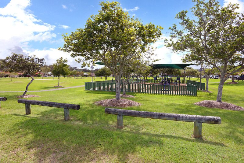 Photo - 42 Sidney Nolan Drive, Coombabah QLD 4216 - Image 12