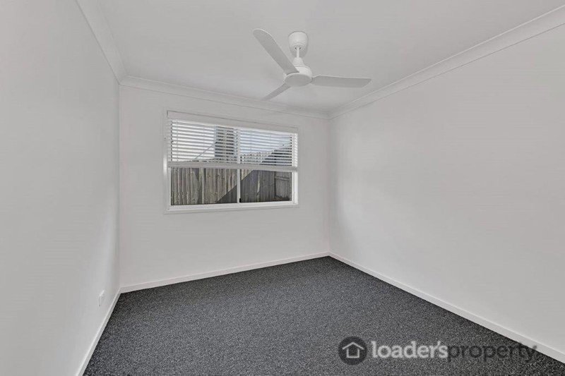 Photo - 42 Sienna Boulevard, Ashfield QLD 4670 - Image 7