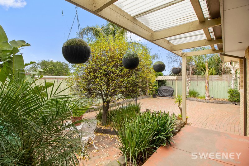 Photo - 42 Simmons Drive, Seaholme VIC 3018 - Image 8