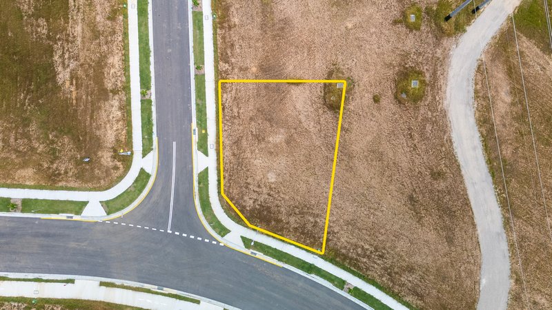 Photo - 42 Solomon Crescent, Horningsea Park NSW 2171 - Image 5