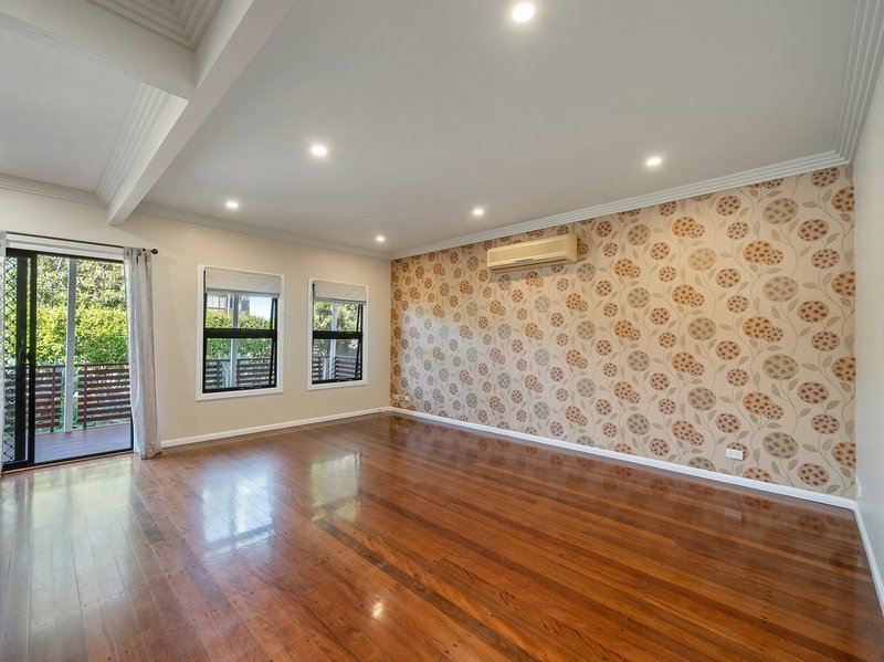 Photo - 42 Sorrento Street, Margate QLD 4019 - Image 4