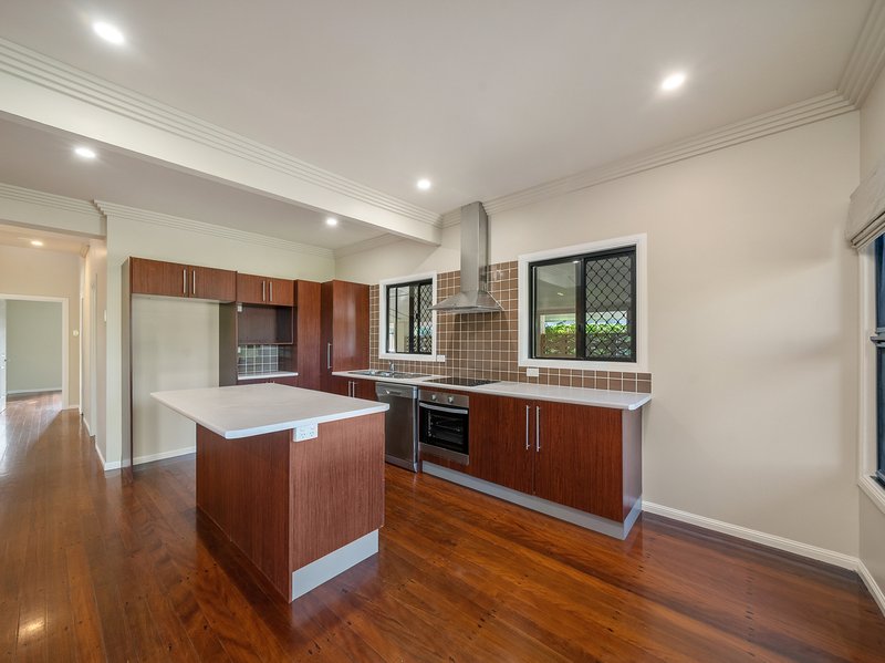 Photo - 42 Sorrento Street, Margate QLD 4019 - Image 6