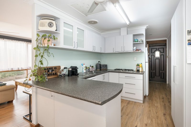 Photo - 42 Spinaway Street, Craigie WA 6025 - Image 10