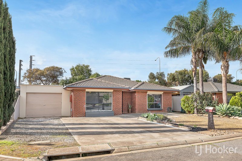 Photo - 42 Sterling Court, Smithfield Plains SA 5114 - Image 3