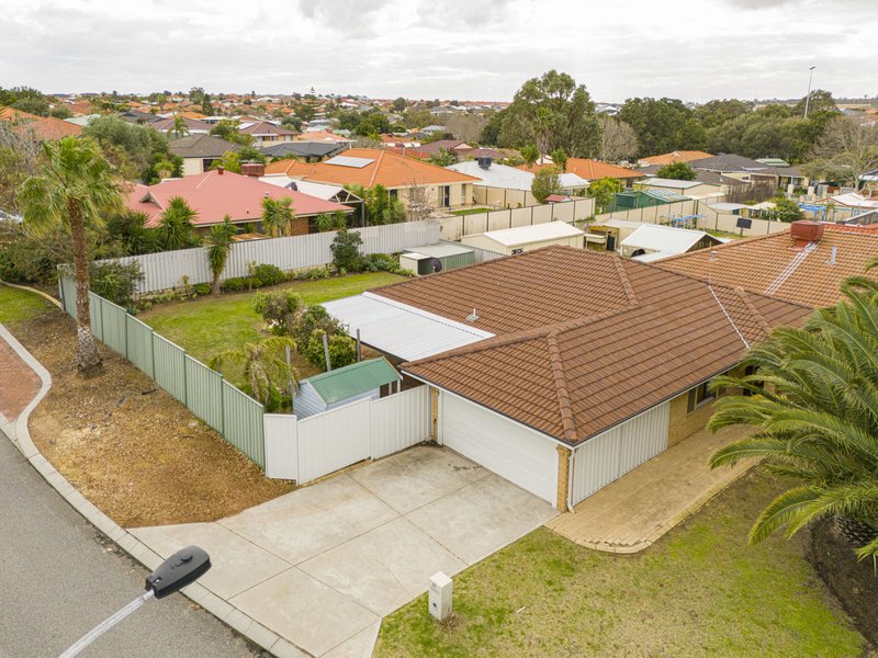 Photo - 42 Stradbroke Gardens, Ridgewood WA 6030 - Image 4