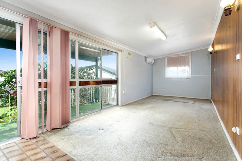 Photo - 42 Strata Avenue, Barrack Heights NSW 2528 - Image 4