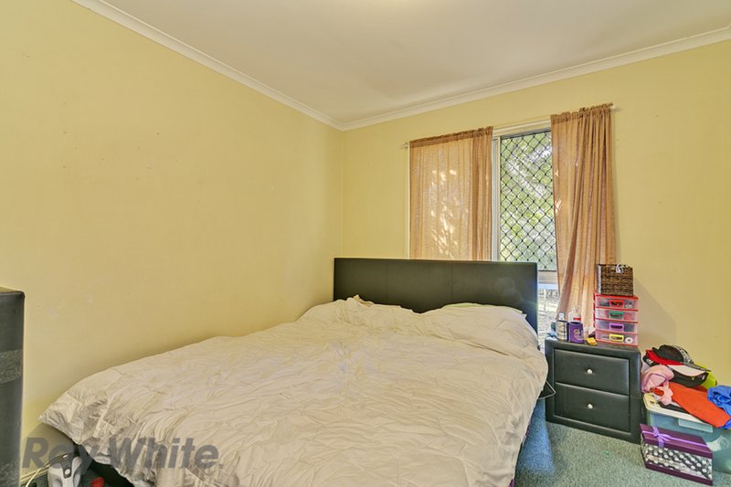 Photo - 42 Strathallen Drive, Boronia Heights QLD 4124 - Image 7