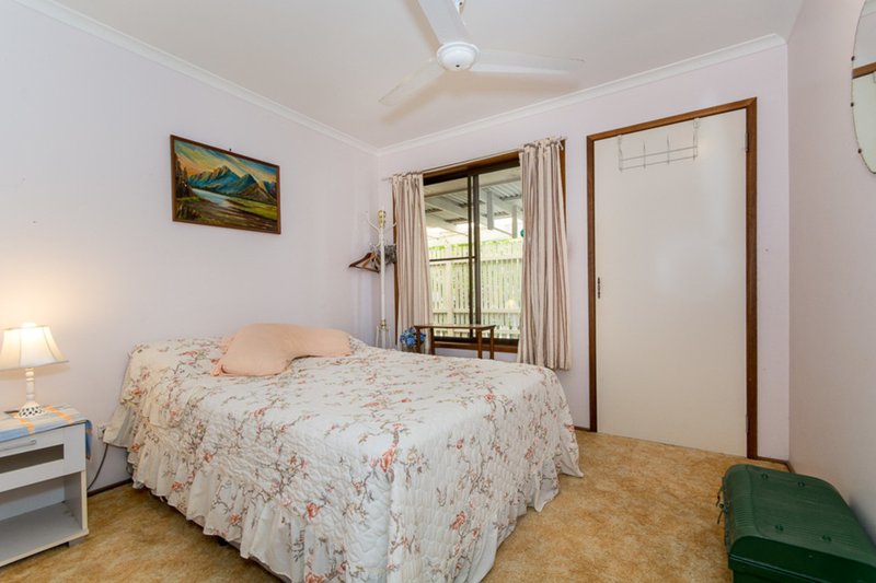 Photo - 42 Sunderland Drive, Banksia Beach QLD 4507 - Image 5