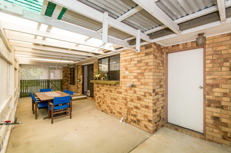 Photo - 42 Sunderland Drive, Banksia Beach QLD 4507 - Image 9