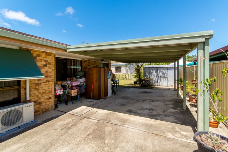 Photo - 42 Sunderland Drive, Banksia Beach QLD 4507 - Image 11